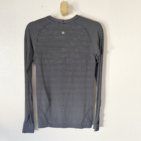 Lululemon Run: Swiftly Tech Long Sleeve Crew top size 8 - Picture 9 of 11
